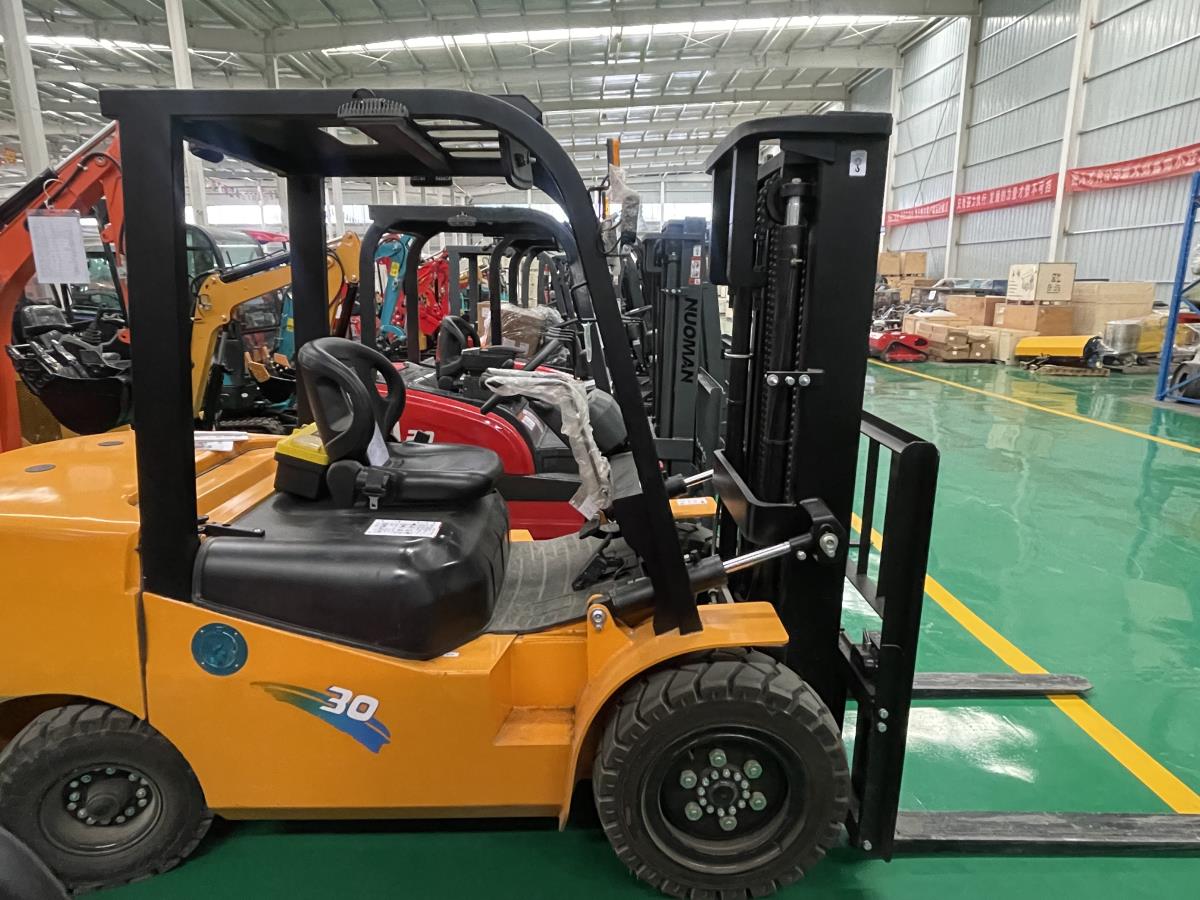 Mga elektrikong forklift ang susi sa pagtaas ng produktibidad ng trabaho