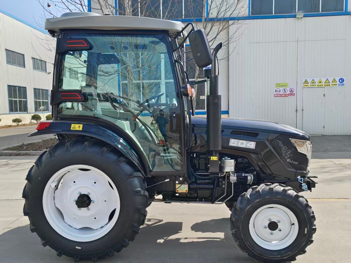 tractor-2.jpg