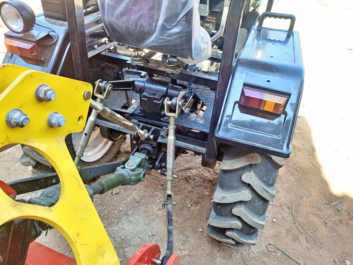 tractor