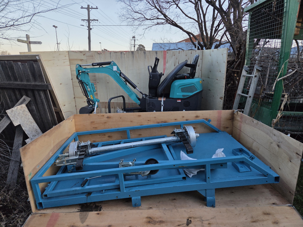 Feedback from a US customer on our excavator.