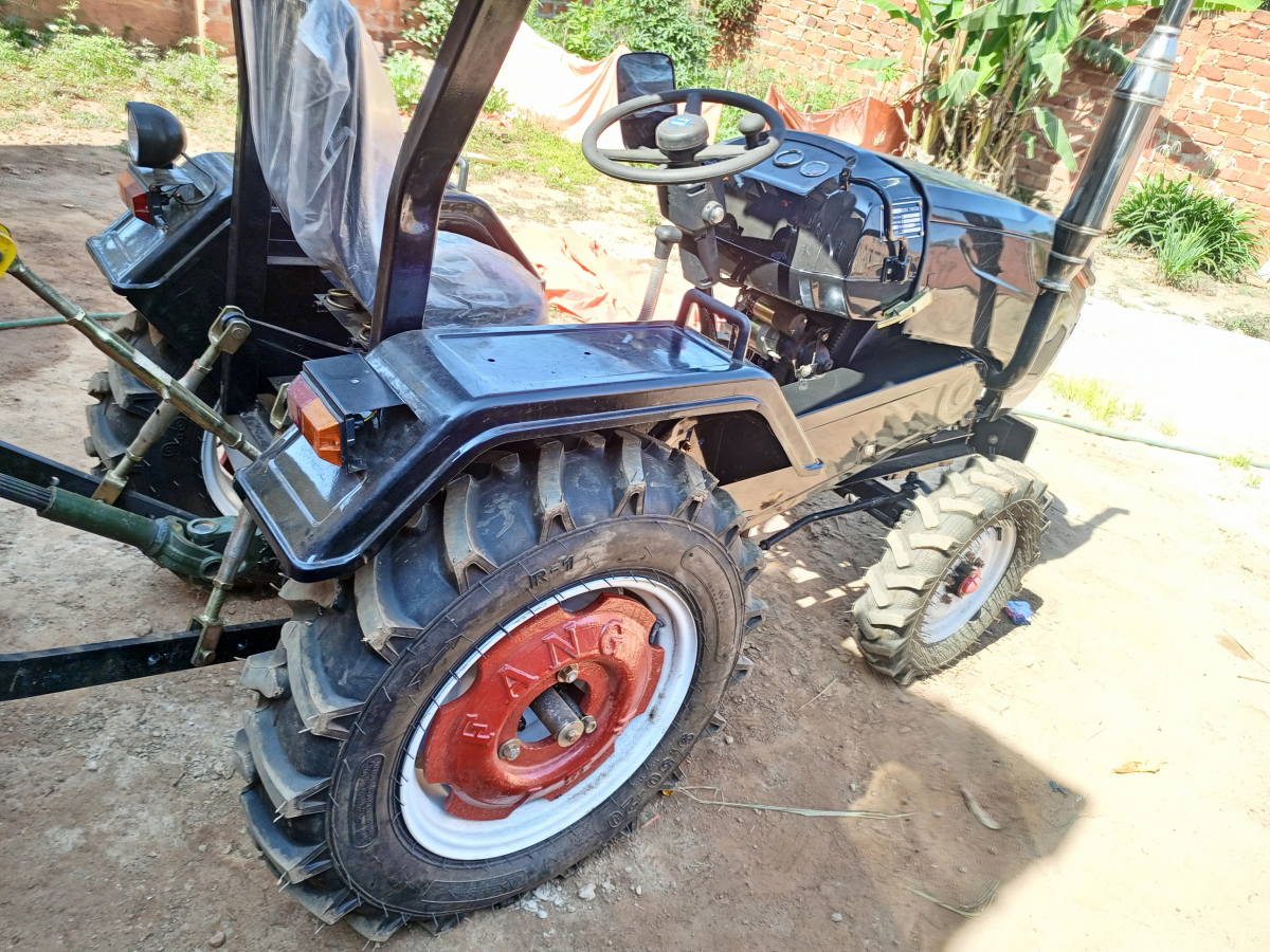 tractor