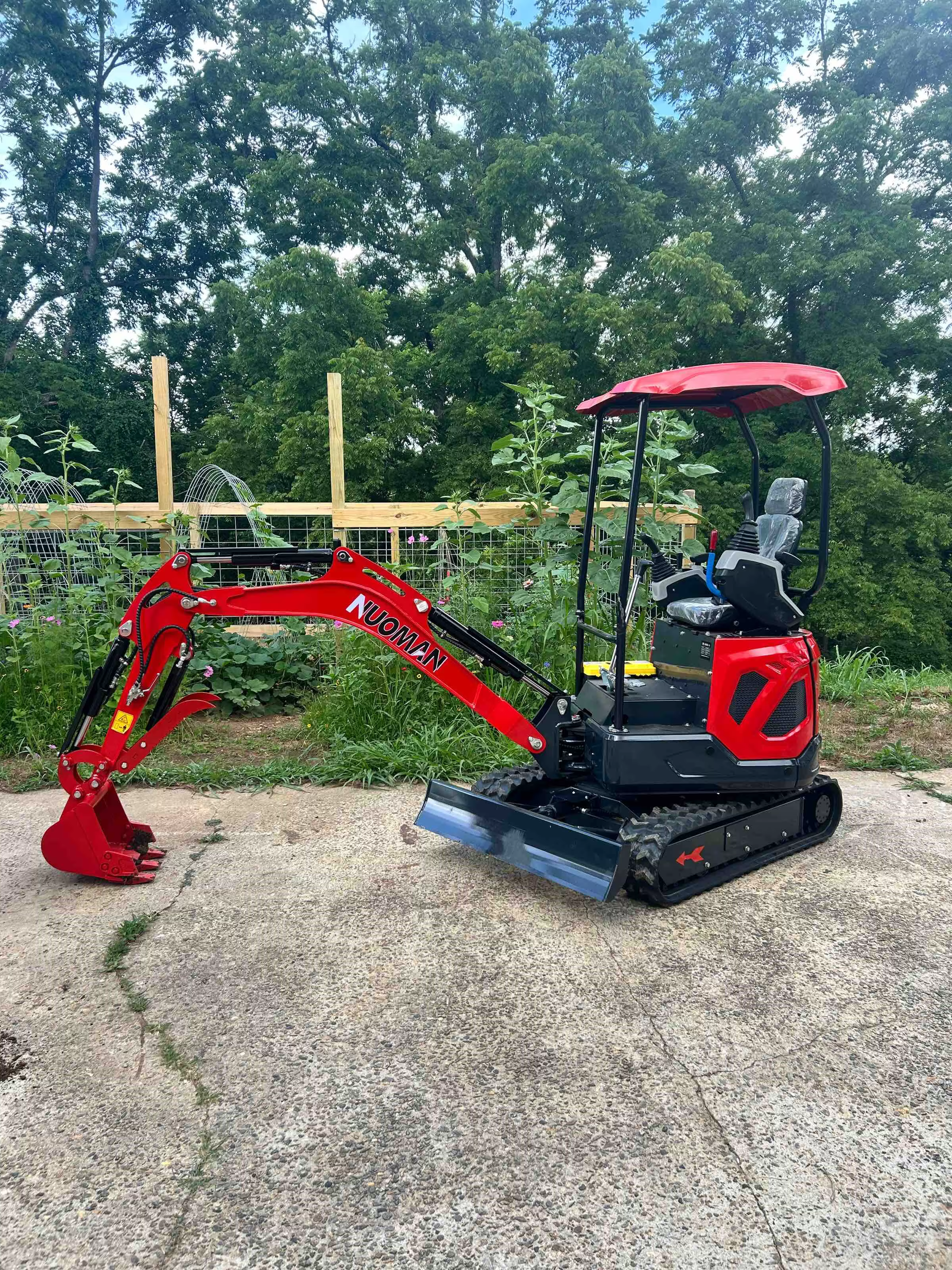 25 ton mini excavator  powerful precise  built to work-0