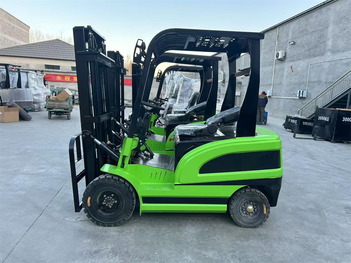 electric forklift