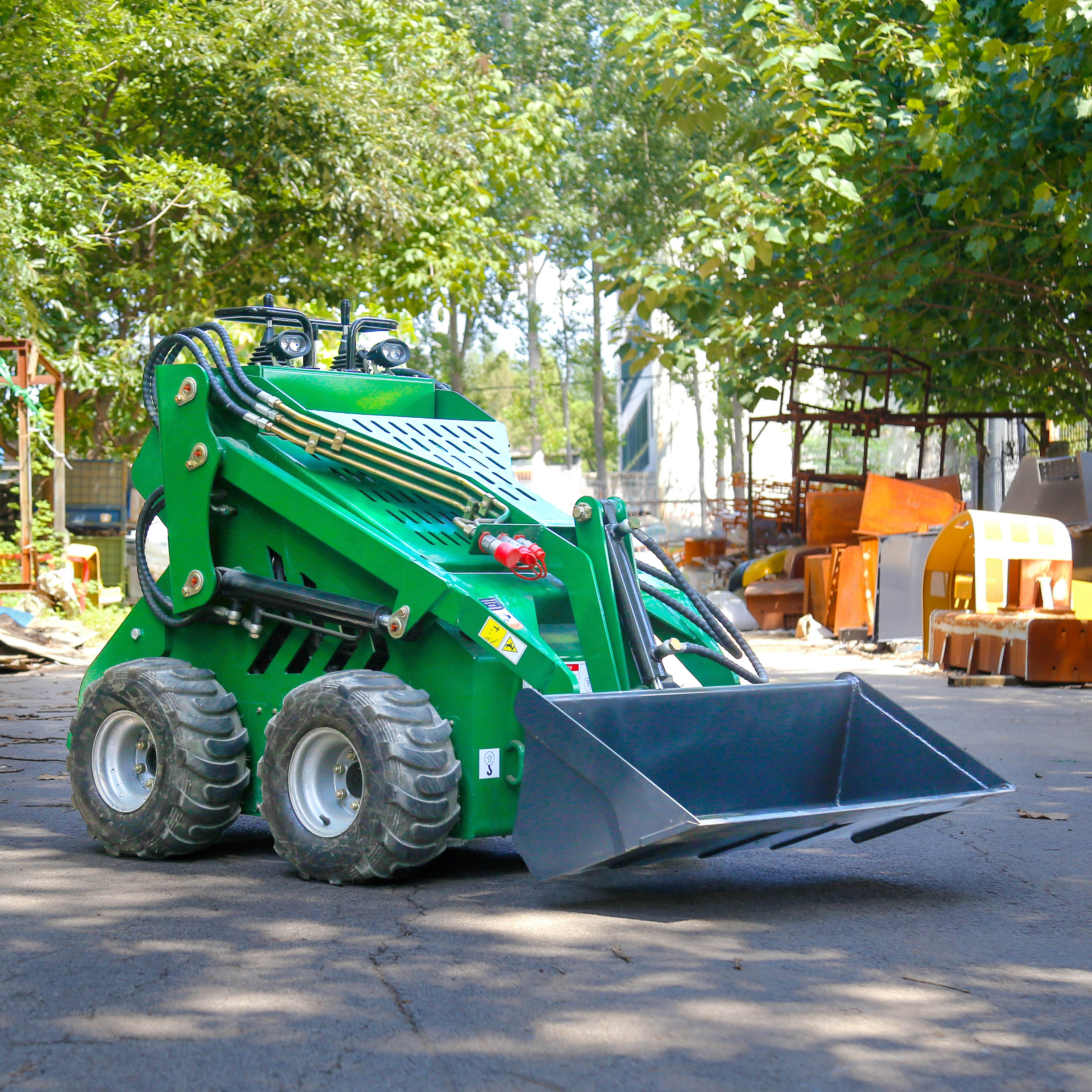 New 330 Great Value Wheel Skid Steer Loader Green Cheap Flexible Movement Best Powerful Turning in Place