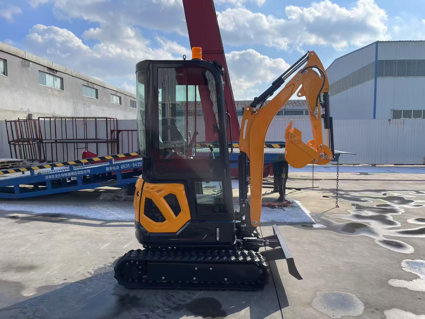 Walo ang mga excavator na naipadala sa aming kliyenteng Aleman