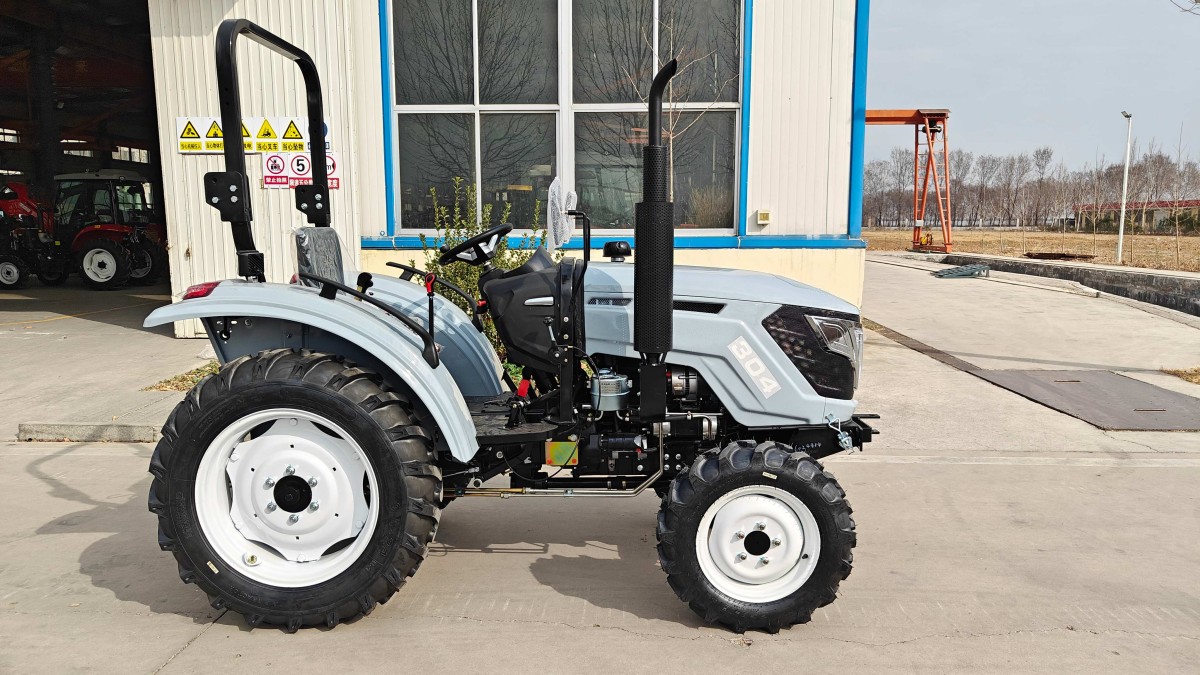 tractor-1.jpg