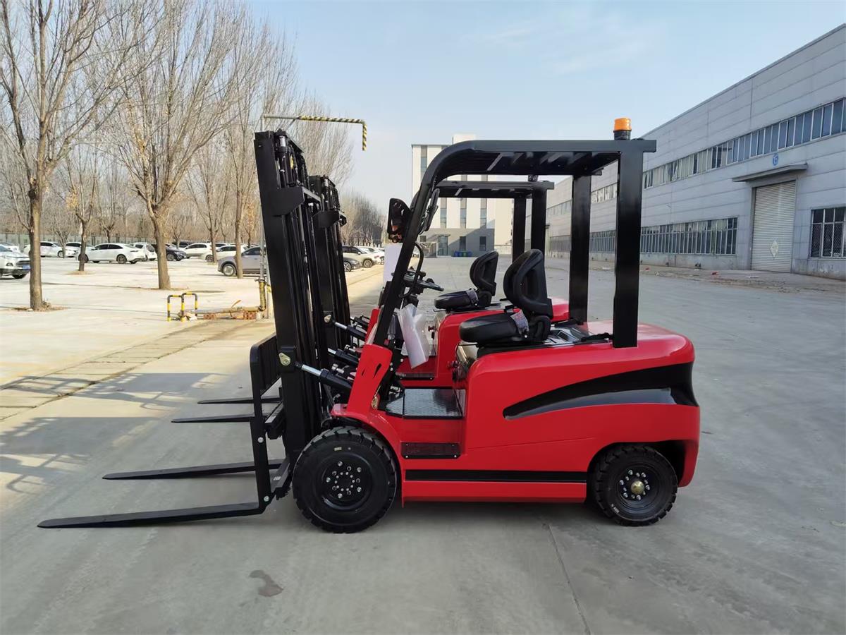 forklift-1.jpg
