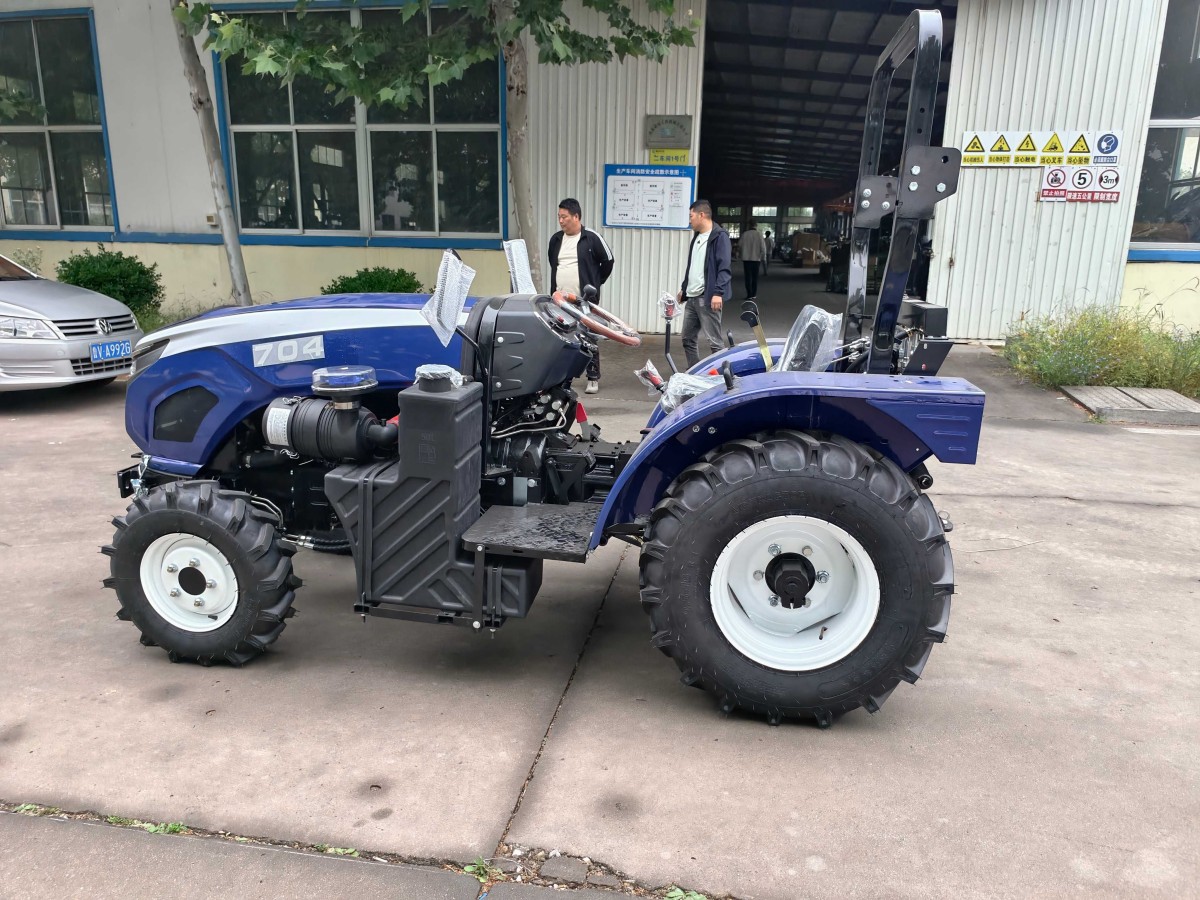 tractor-6.jpg