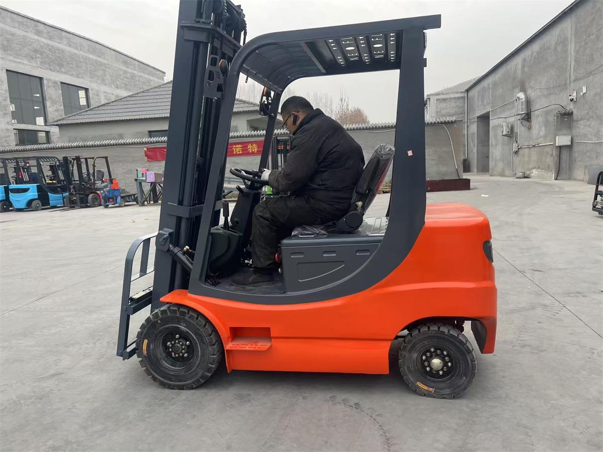 electric forklift