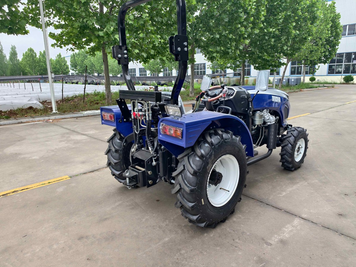 tractor-3.jpg