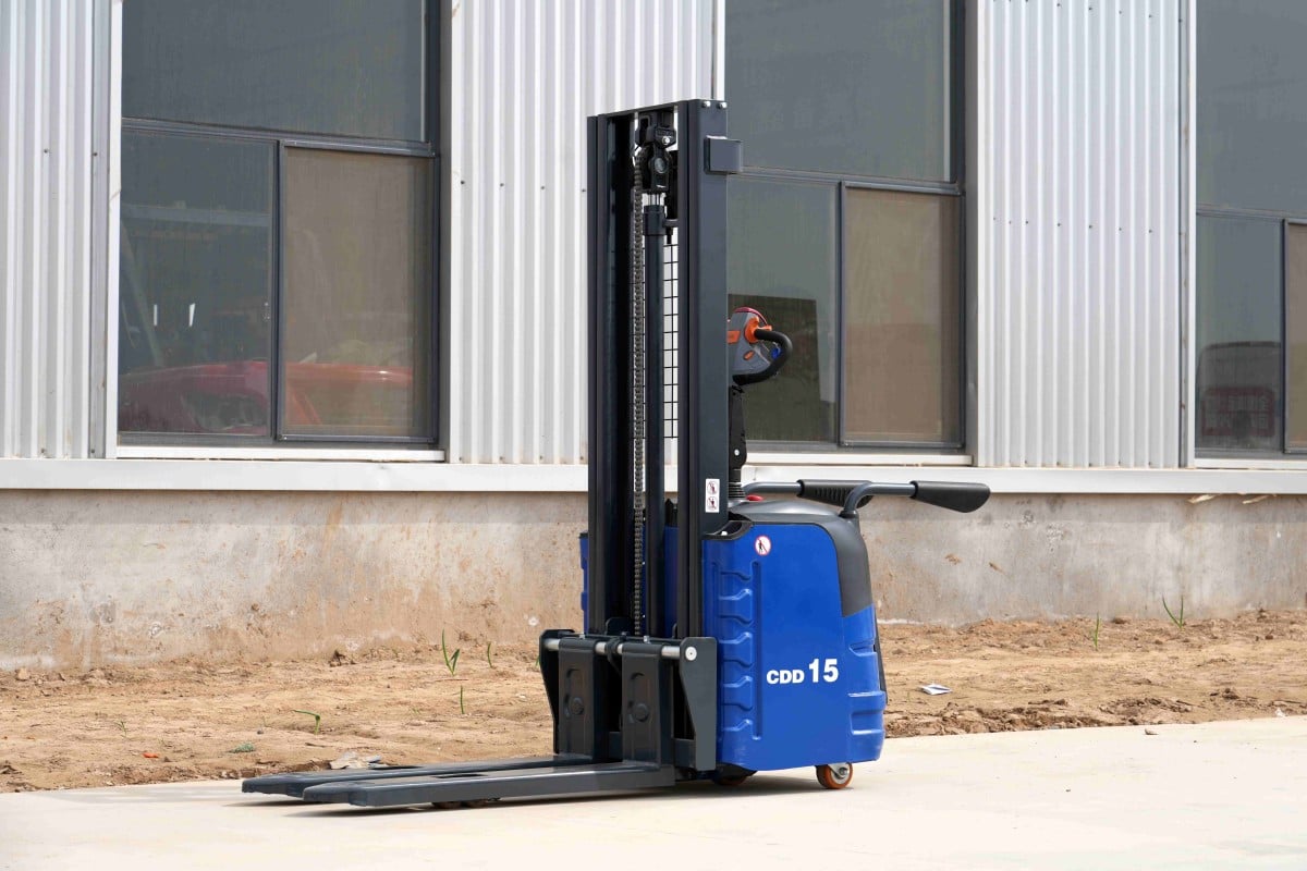 10 Stackers Shipped to Italy