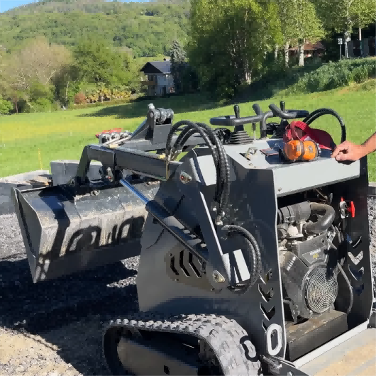 High Efficiency Energy Saving Green Construction Environmentally Friendly Skid Steer Loader