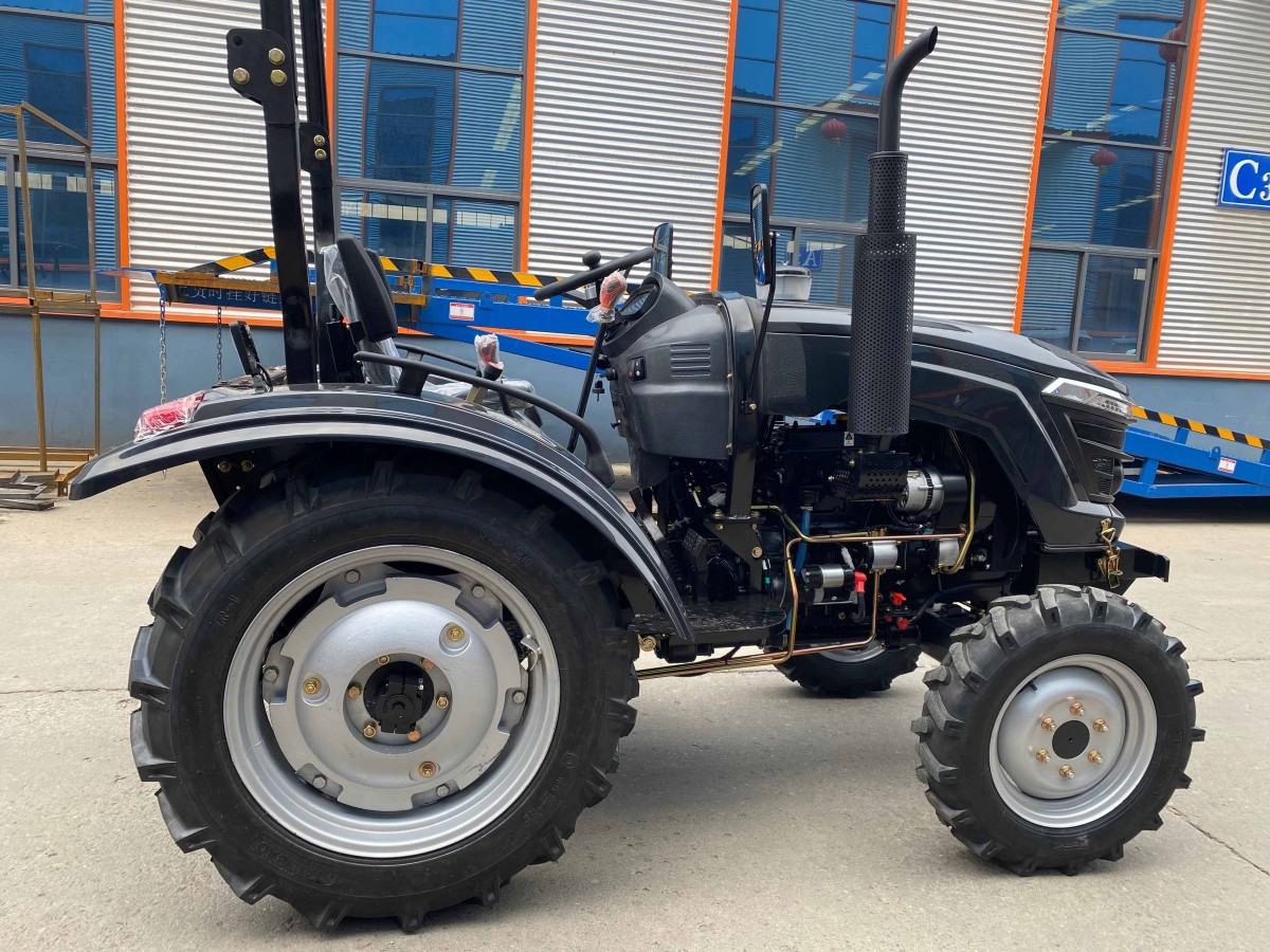 10 Tractors Shipped to Germany