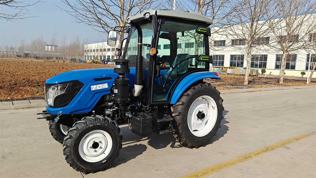 Anim na Traktor na Ipinadala sa Pransya