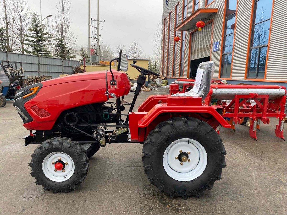 tractor-1.jpg