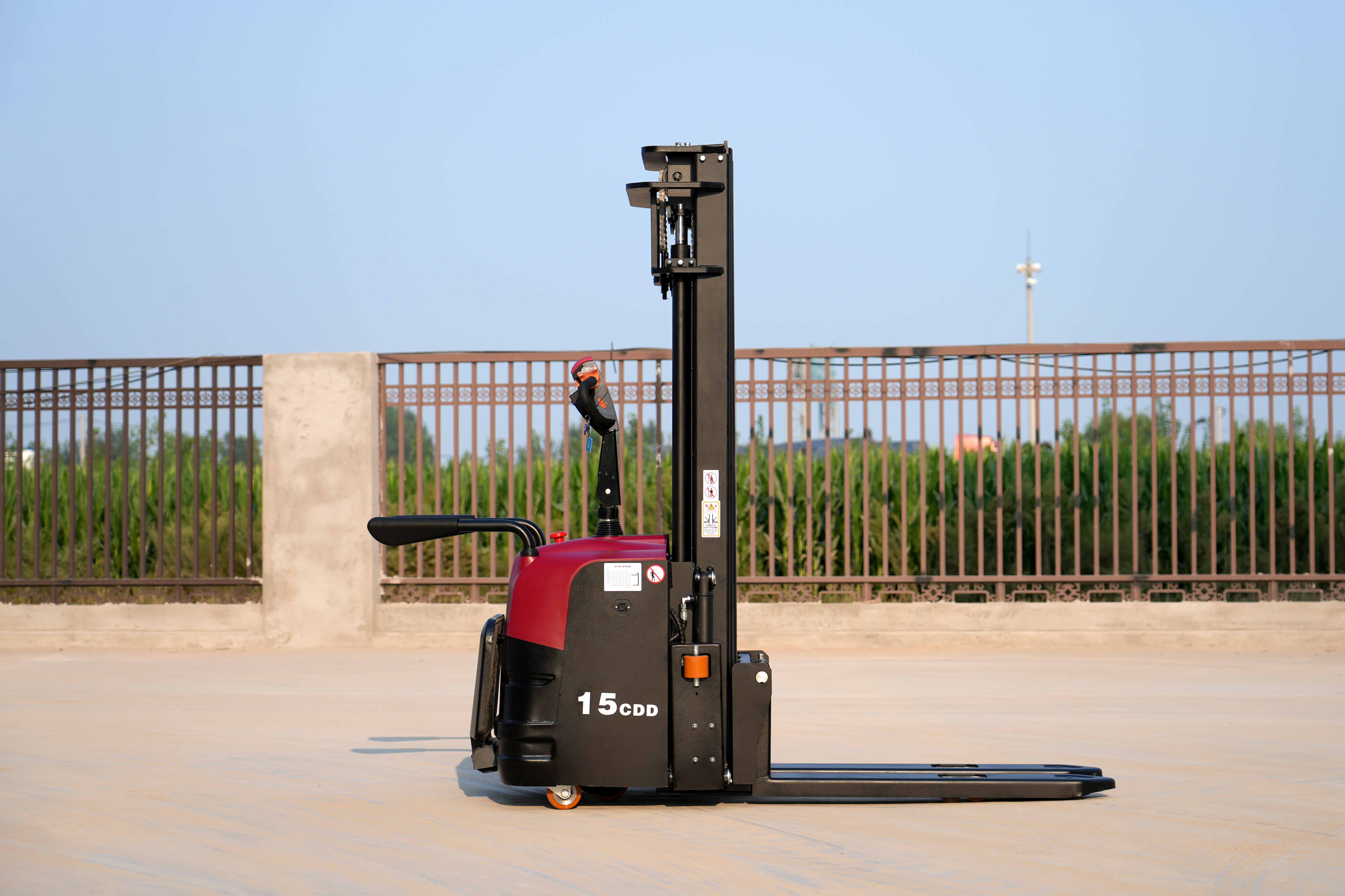 High-Efficiency Material Handling Solutions with Stackers