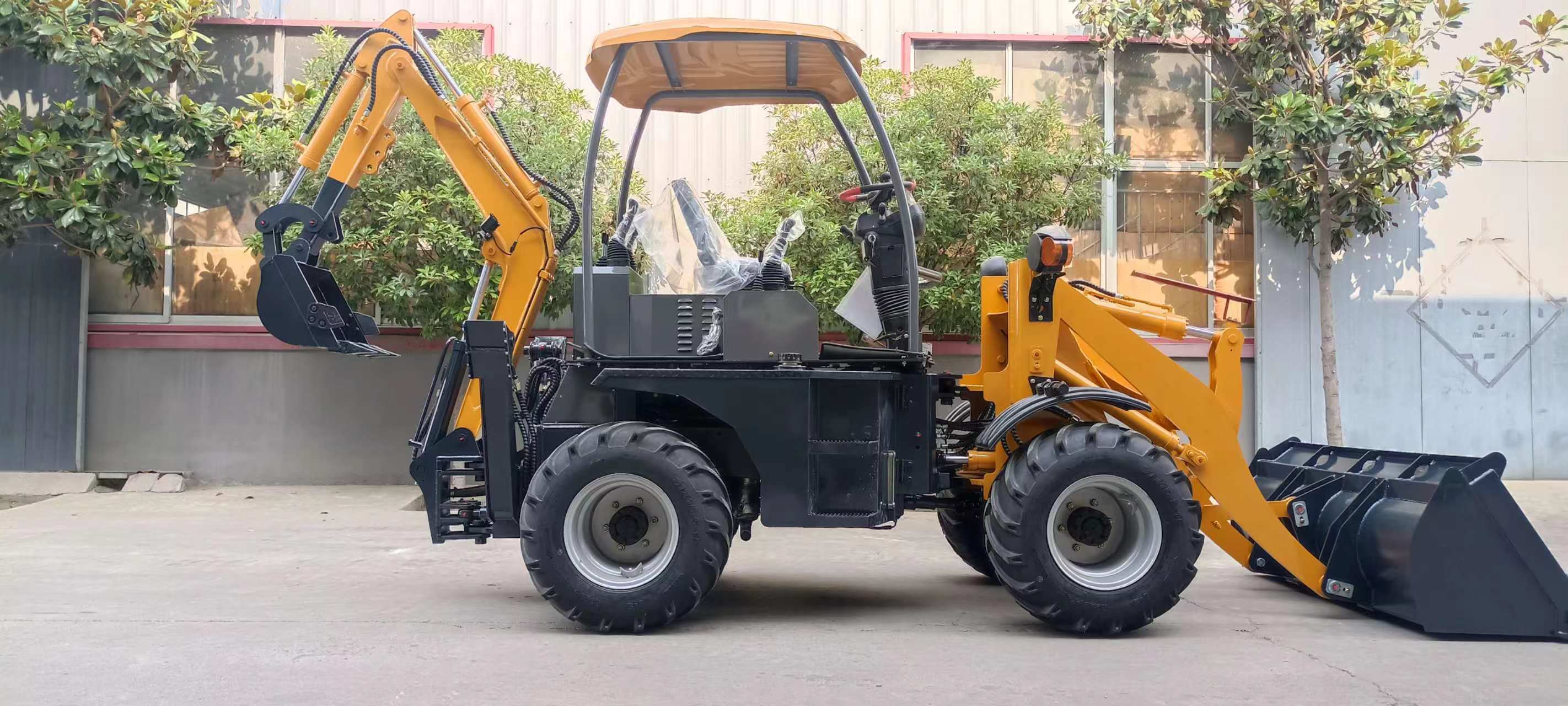 Backhoe loader
