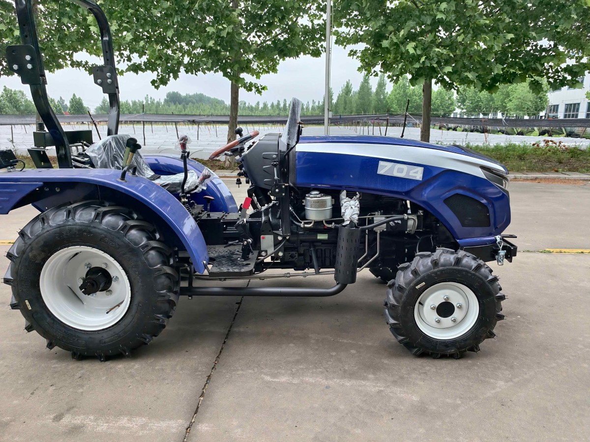 tractor-2.jpg