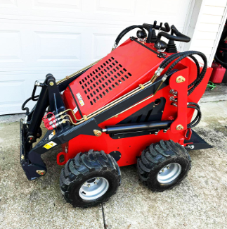 Advantages and functions of skid steer loaders in garbage disposal