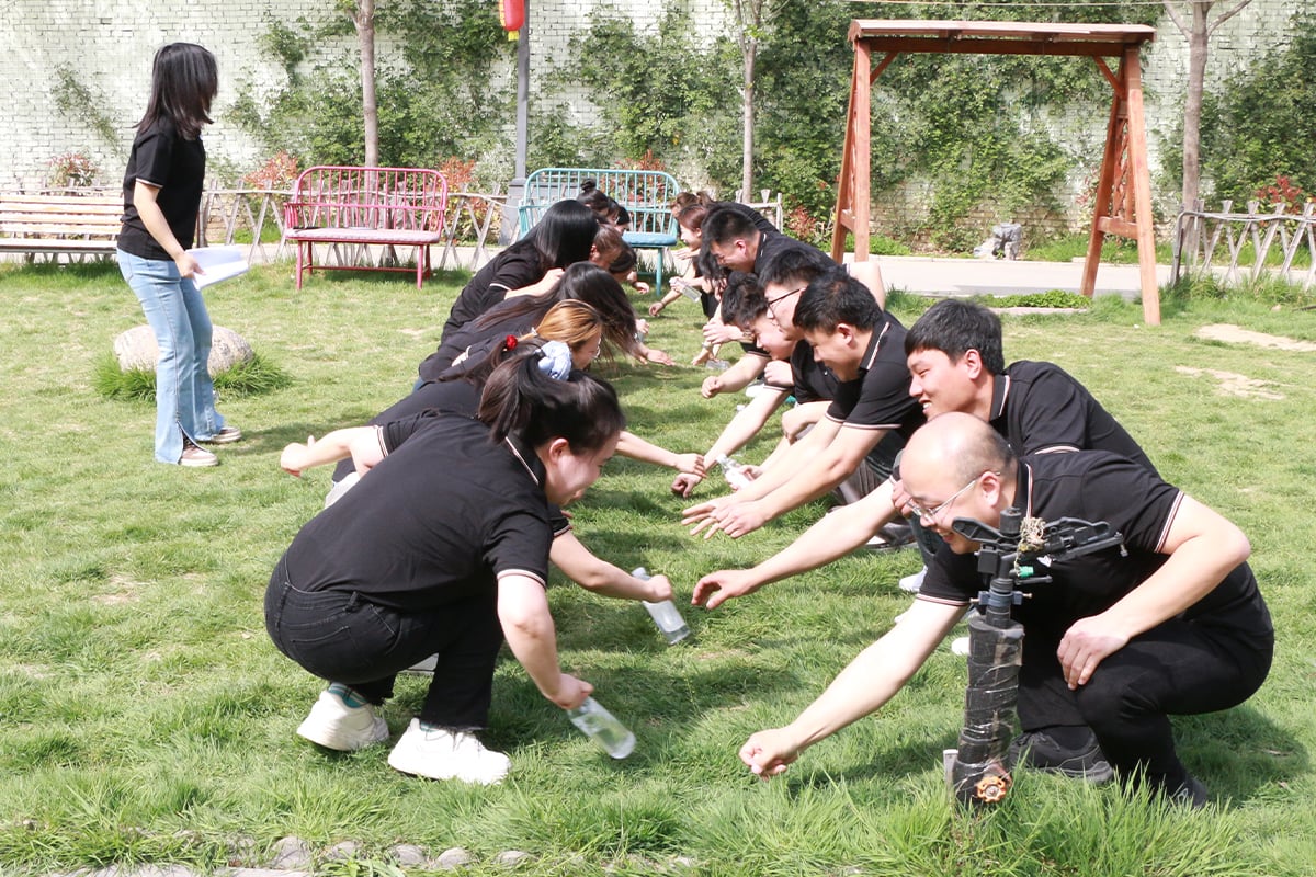 The Collision of Delicious Food and Laughter - Our Team-Building Activity Record3