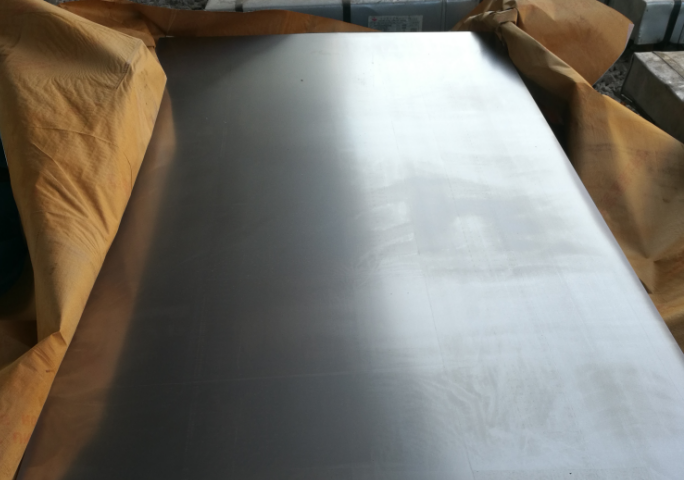 The types of paint for color-coated coils mainly include fluorocarbon coating 9 (PVDFQ), polyester coating Q (PE) and silicon modified coating 9 (SMP), etc.
