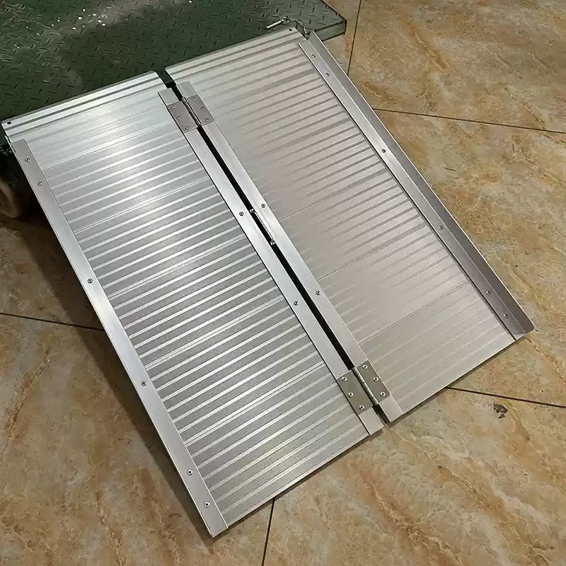KSM-WR03 Antislična aluminijumska složiva rampta za inвалиde prilagođena proizvodnja prijenosna rampta za kolicare za invalide