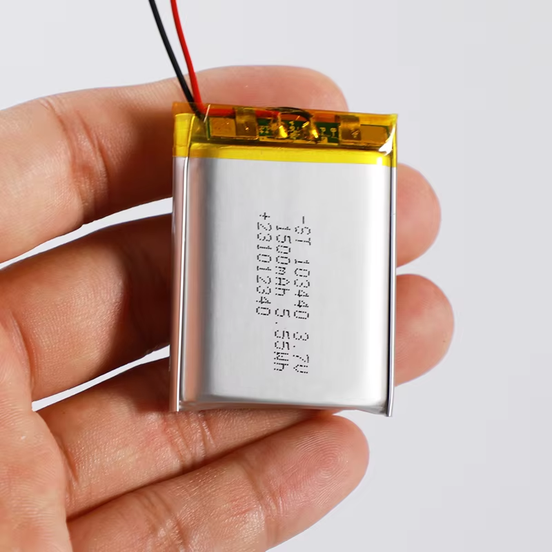 Why Smart Watch OEMs Prefer Custom Battery Solutions