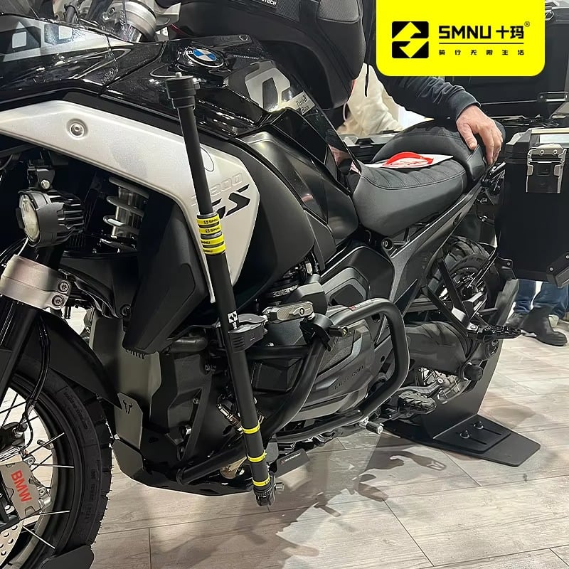 Jak může selfie tyč pro motocykl zlepšit vlogy a mediální obsah týkající se jízdy?