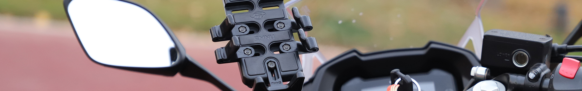 Why Is a Cell Phone Holder Motorcycle a Must-Have for Daily Commuters