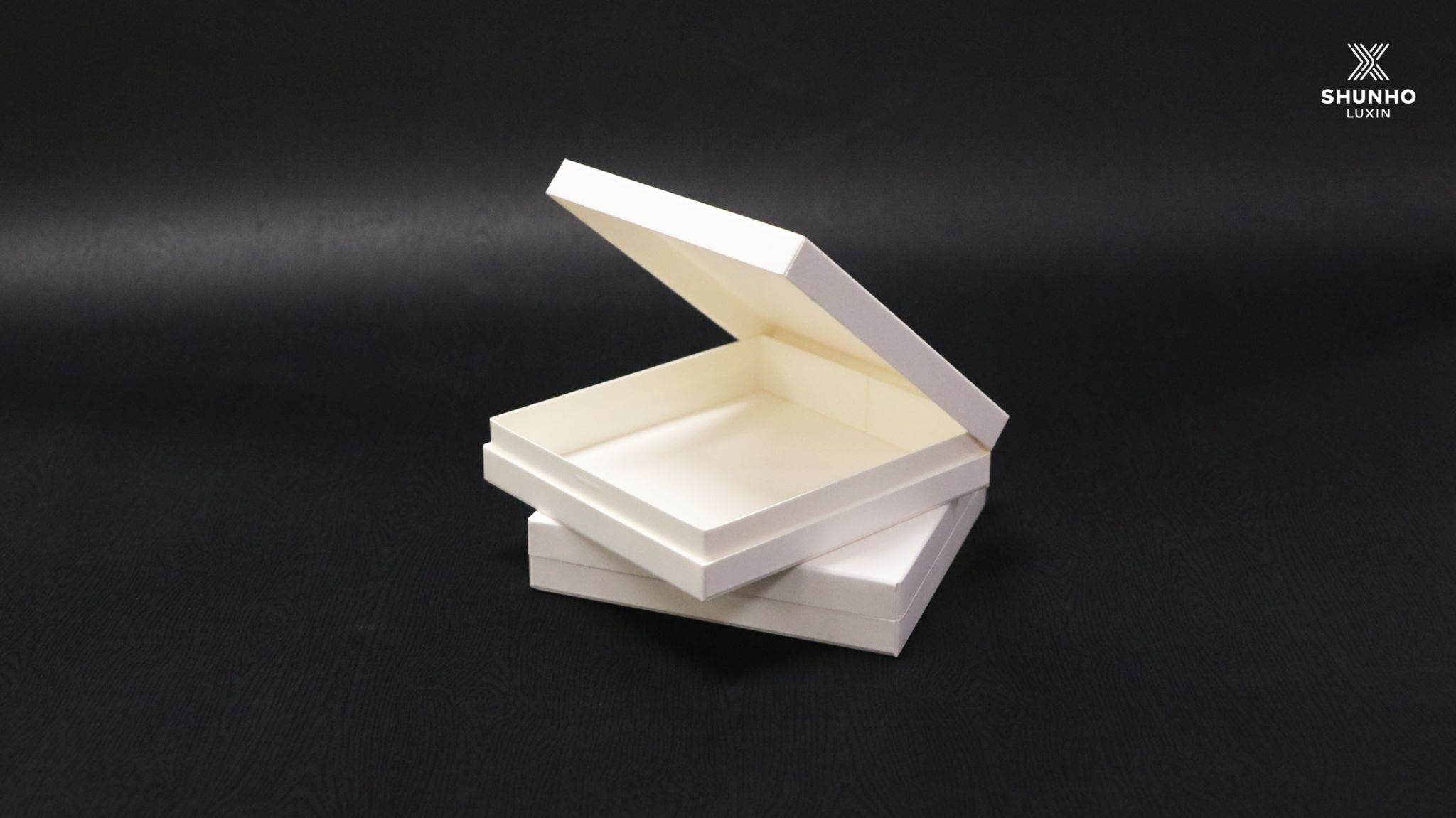 Common Issues with Clamshell Enclosures and How to Solve Them