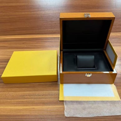 Watch box in alternate colour with yellow outer packaging(a698ef2fb4).jpg