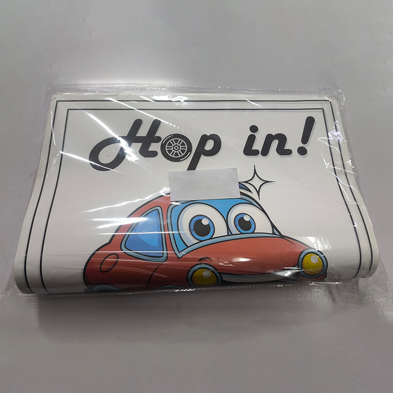 Bulk goods of 250g waterproof disposable car floor mat paper packed in clear poly bag inside export carton.png