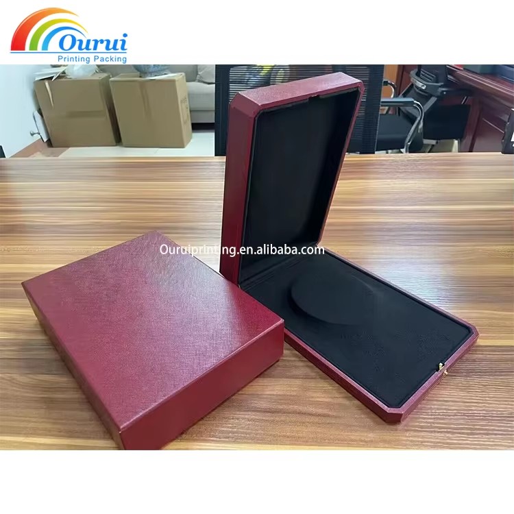 High-Quality Red Leather Watch Case Customizable for Luxury Watch Brands Elegant Single jewelry Gift Box
