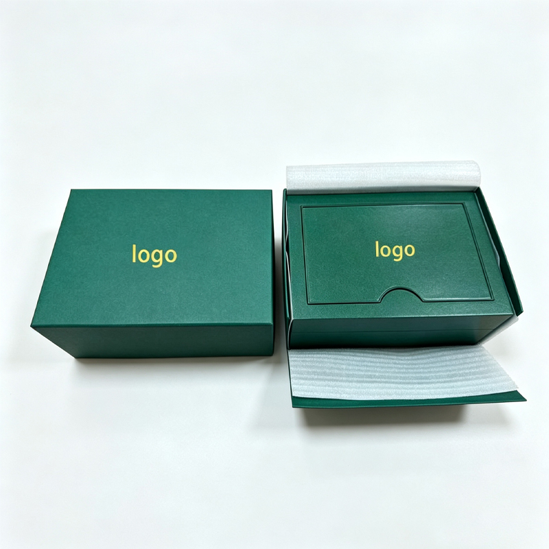 Custom Logo Watch Box with Suede Lining and Cleaning Cloth