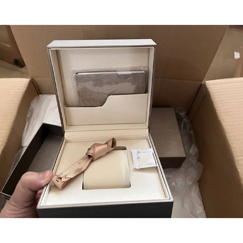 watch-box-packing-carton-interior.jpg