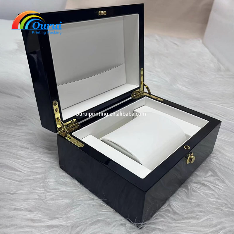 High Gloss Black Wooden Watch Box with Velvet Lining, Custom Logo Gift Packaging Box for Men's Watches