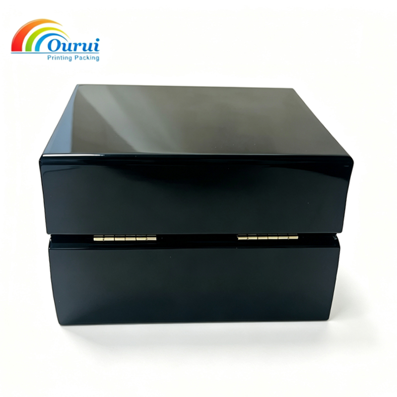 Black Wooden Watch Box with Piano-Gloss Lacquer and PU Leather Lining