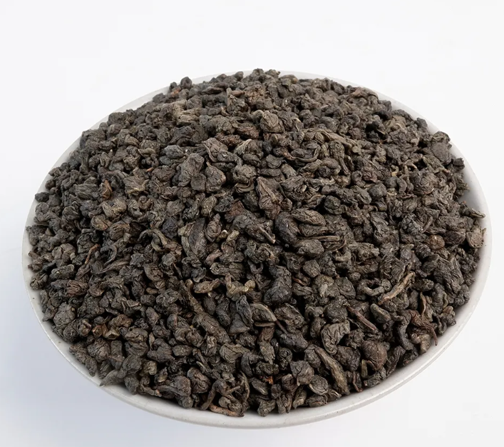 How to store green tea leaves to maintain freshness in bulk?
