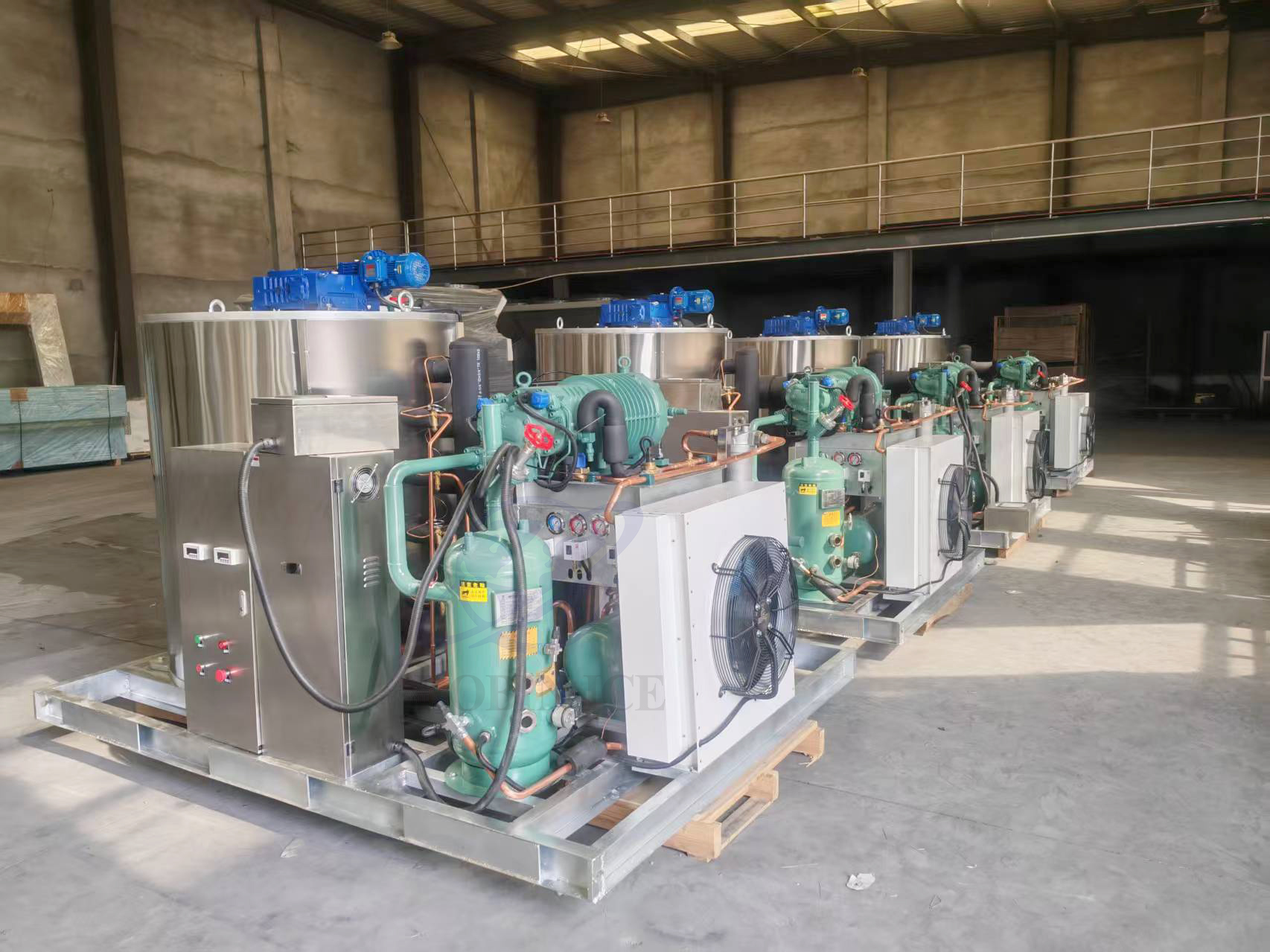 4台10T片冰机bitzer.jpg