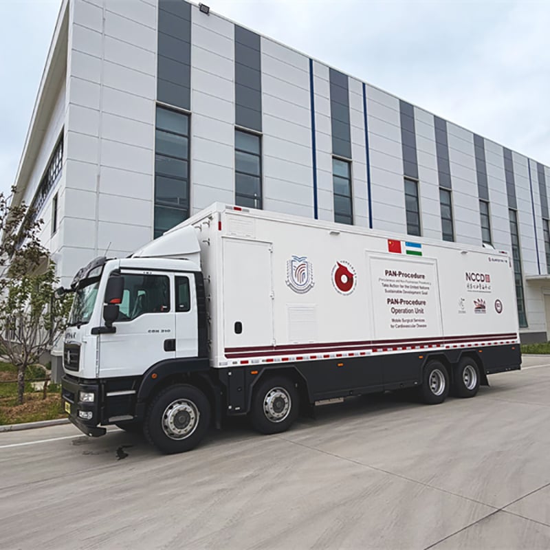 Weihai Guangtai mobile surgical vehicle officially set off for Uzbekistan