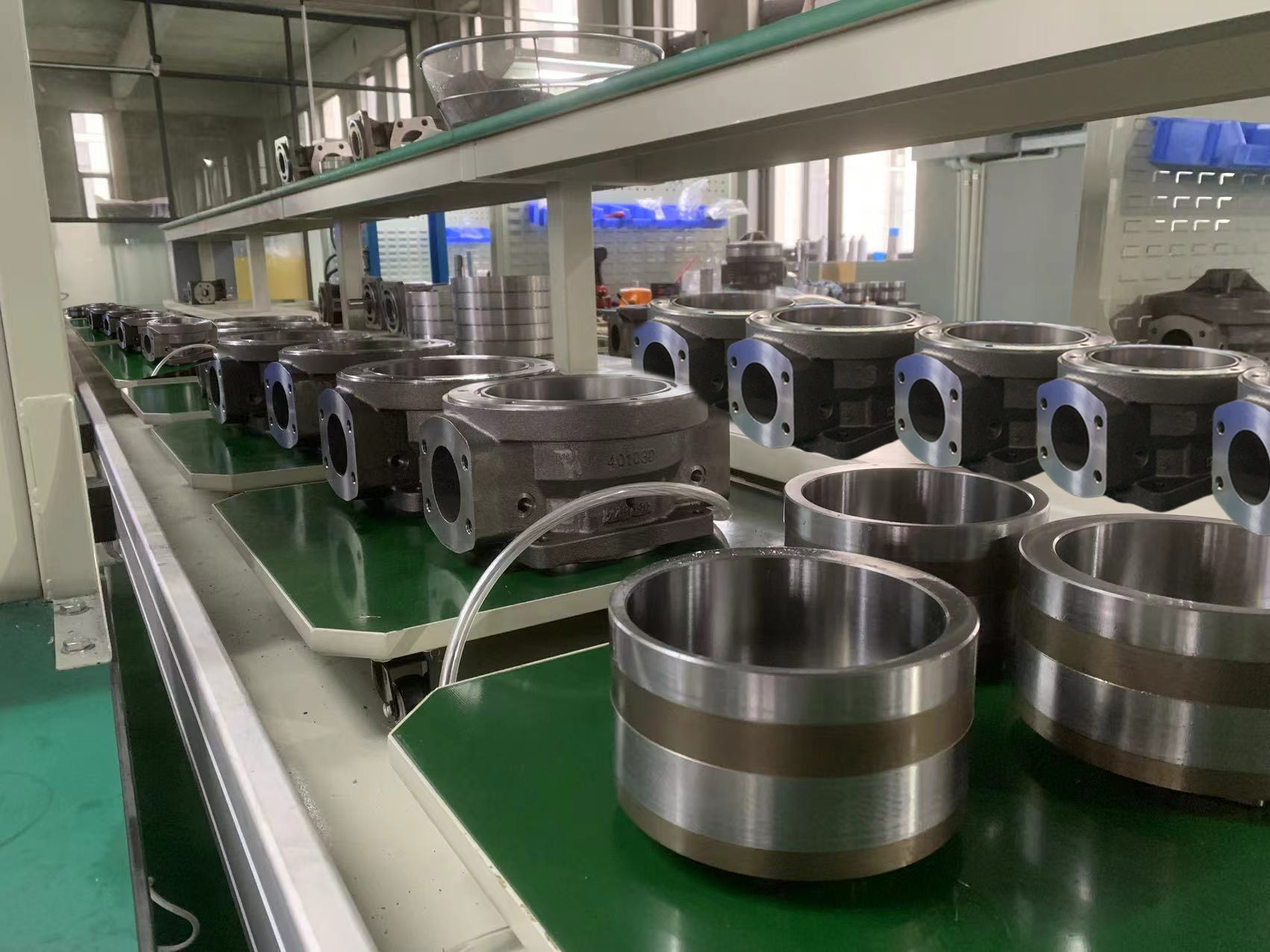 Fourall's 220L Large - Capacity Mechanical Pumps Achieve Successful Batch Supply