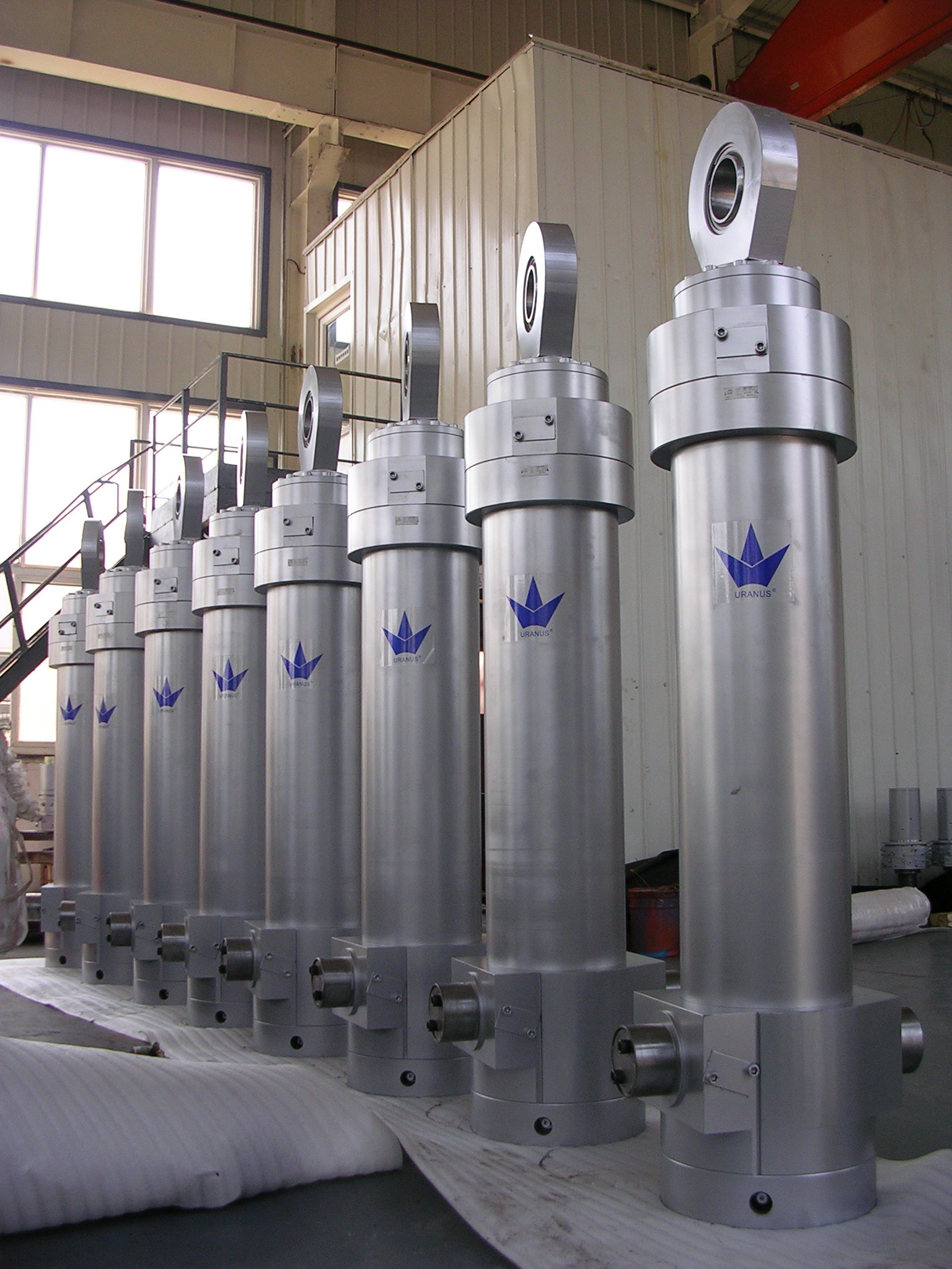 Indenfor 8000T hydraulisk cylinderprøvningsbænk: Præstationsprøvning af store AGC-servo-cylindre