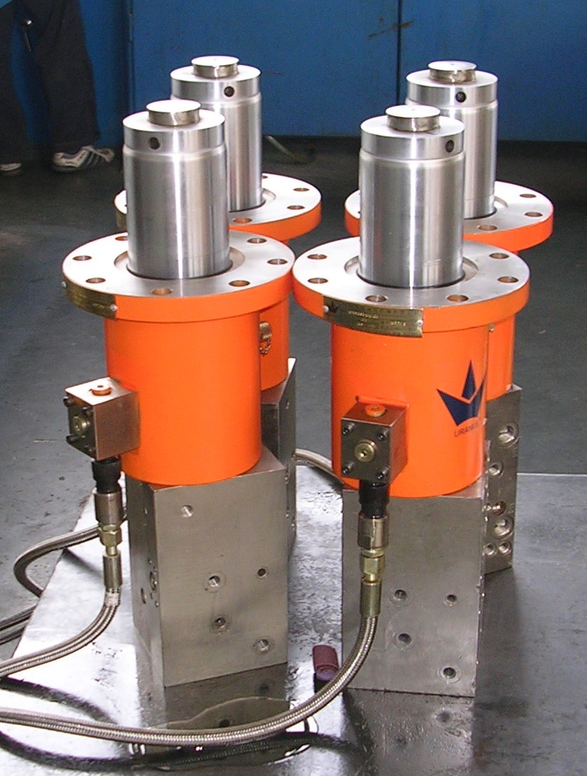 Moderne industrihydraulik - Mekatronisk og optoelektronisk integration