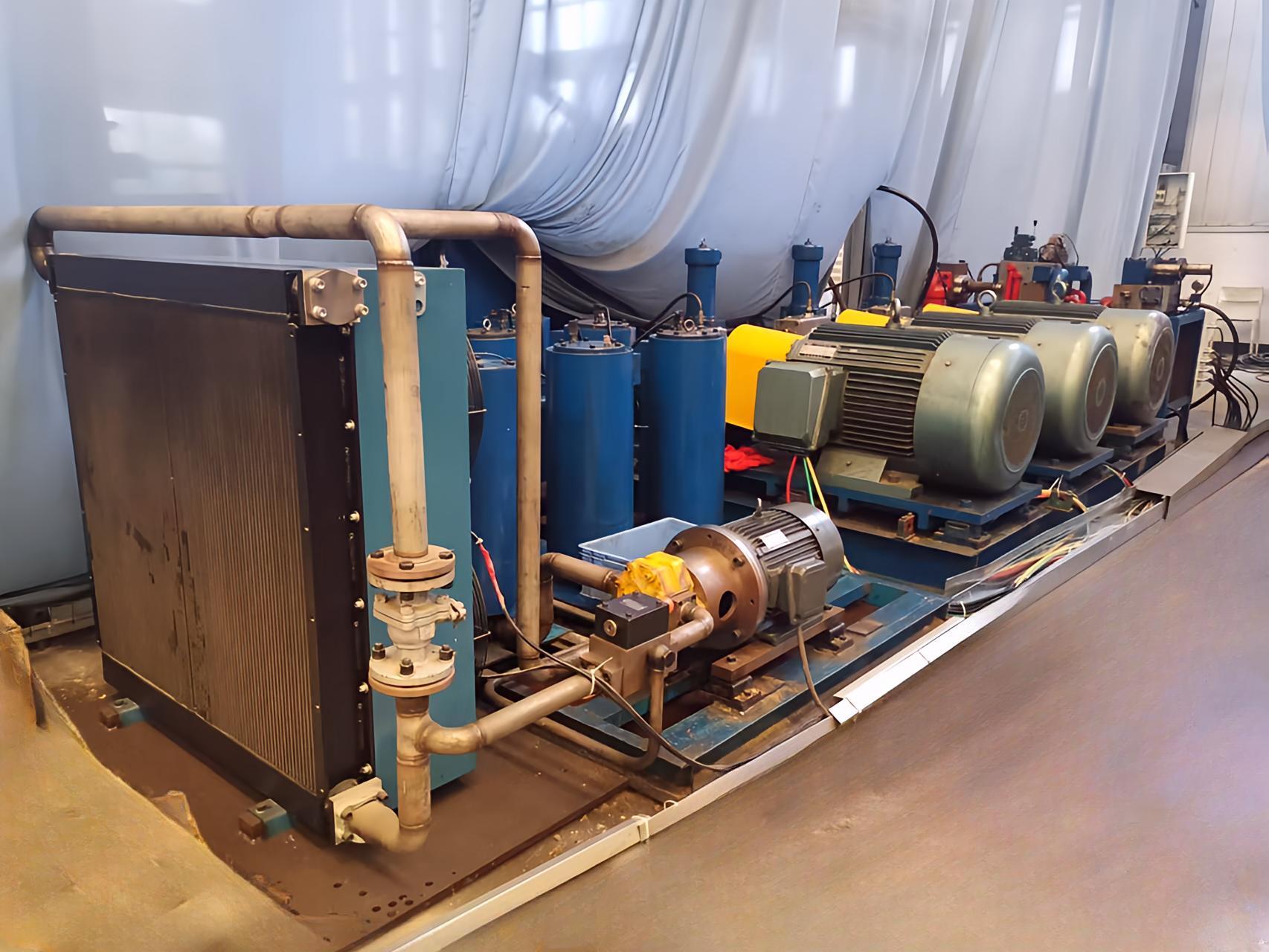 Servoreguleret højpræcisions roterende hydraulisk cylinder med lukket sløjfe