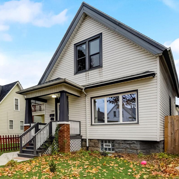 What Makes Vinyl Siding a Popular Choice Among Homeowners?
