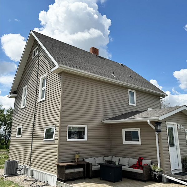 How to Choose the Best Siding Material for Wholesale Buyers