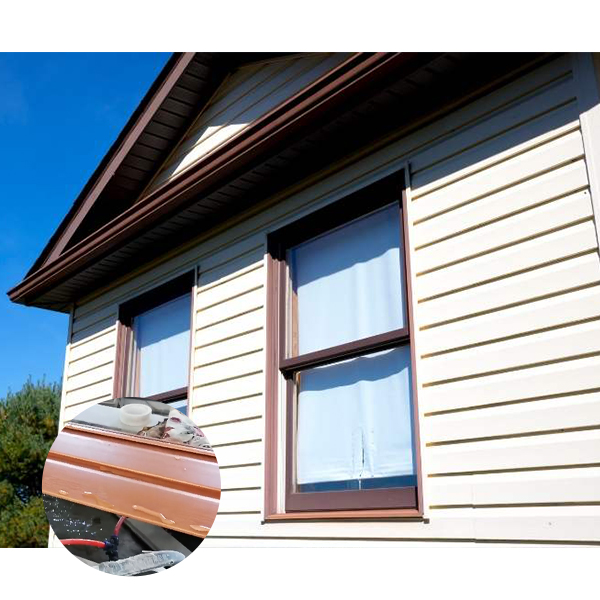 What Are the Benefits of Choosing Custom Vinyl Siding Over Traditional Materials?