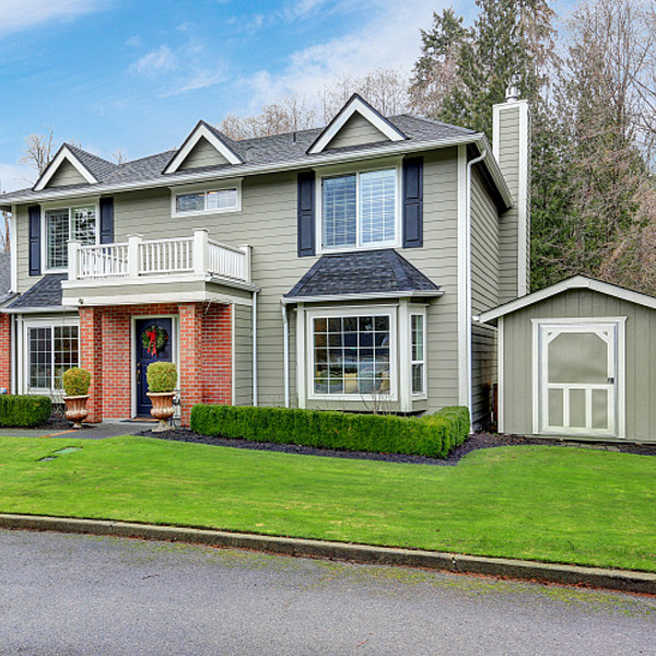 How to Maintain and Care for Your Colored Vinyl Siding