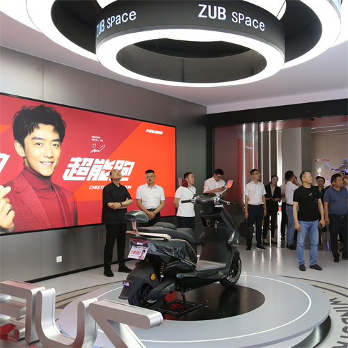 « Main dans la main pour le progrès » | La visite de l'Association des entrepreneurs de la nouvelle zone de Taizhou Bay chez Zuboo remporte un grand succès
