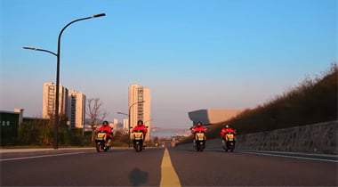 Zuboo remporte avec succès le défi cycliste du pôle Est, démontrant une force robuste